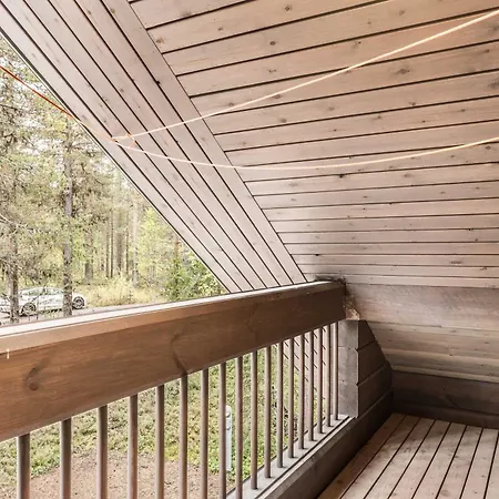 Semesterbostad Frostwing Hideaway By Hilla *